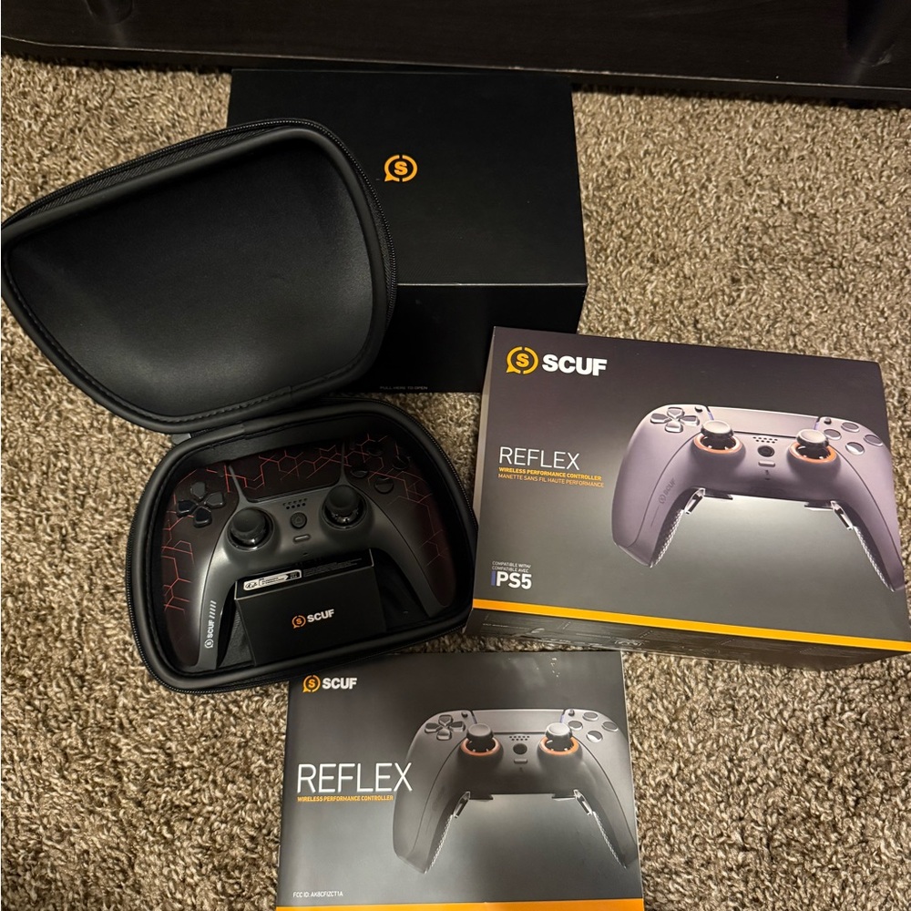 SCUF Reflex PS5 Controller with Case